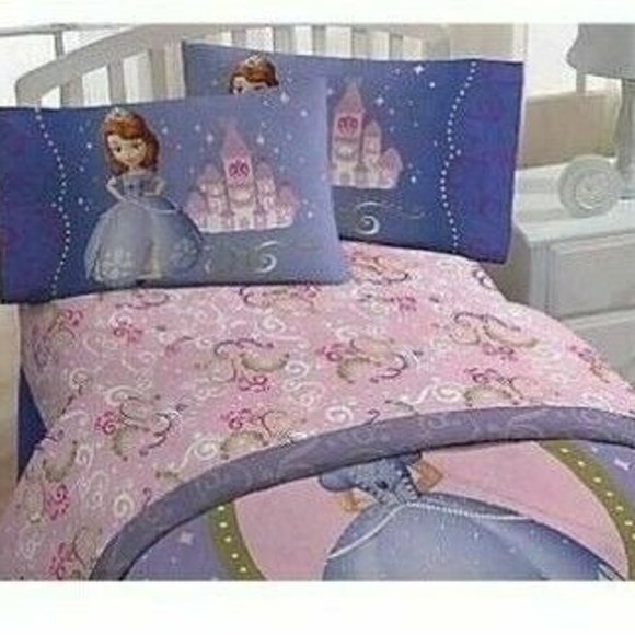 Princess Sofia the first Princess in Training 13Pc Bedroom & Doll House NEW/NWT! - Picture 4 of 15